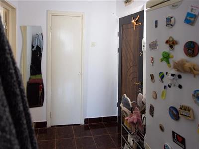 Apartament 2 CD Alexandru cel Bun 56.500E etaj intermediar