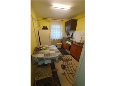 Apartament 2 camere SD, zona Cantemir, 65.000 neg.