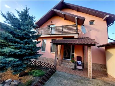 Exclusivitate! Proprietate deosebita în Tomesti, 887 mp teren, casa și anexa de locui în curte, acces privat  149.000 euro