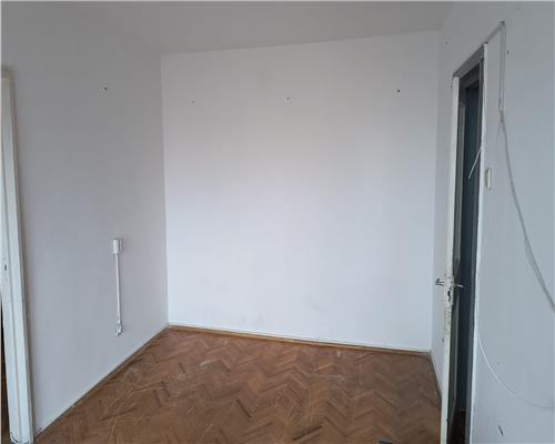 Apart. 2 camere,  Podu Ros, 76.000 EURO NEG