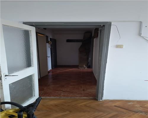 Apart. 2 camere,  Podu Ros, 76.000 EURO NEG