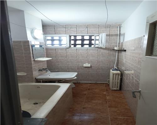 Apart. 2 camere,  Podu Ros, 76.000 EURO NEG