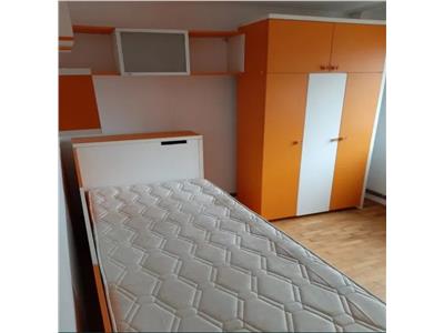 Apartament cu 4 camere, Cug, 88.500 neg