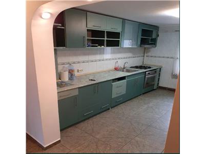 Apartament cu 4 camere, Cug, 88.500 neg